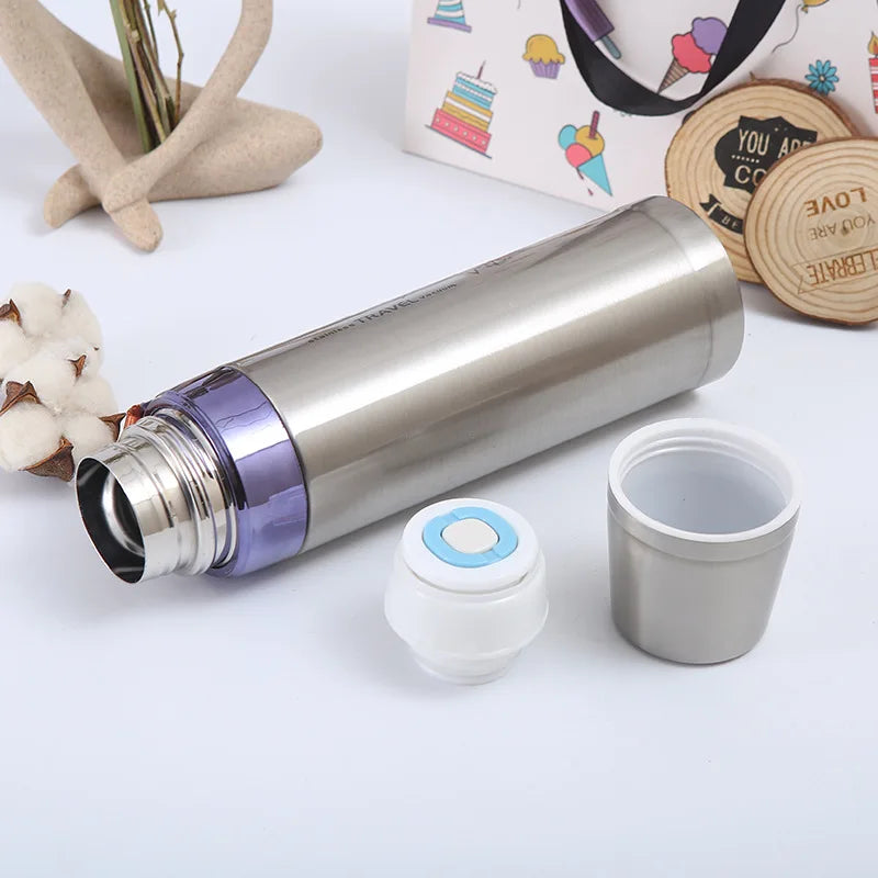 Sports Vacuum Flask 750ML Stainless Steel Water Bottle (random color)