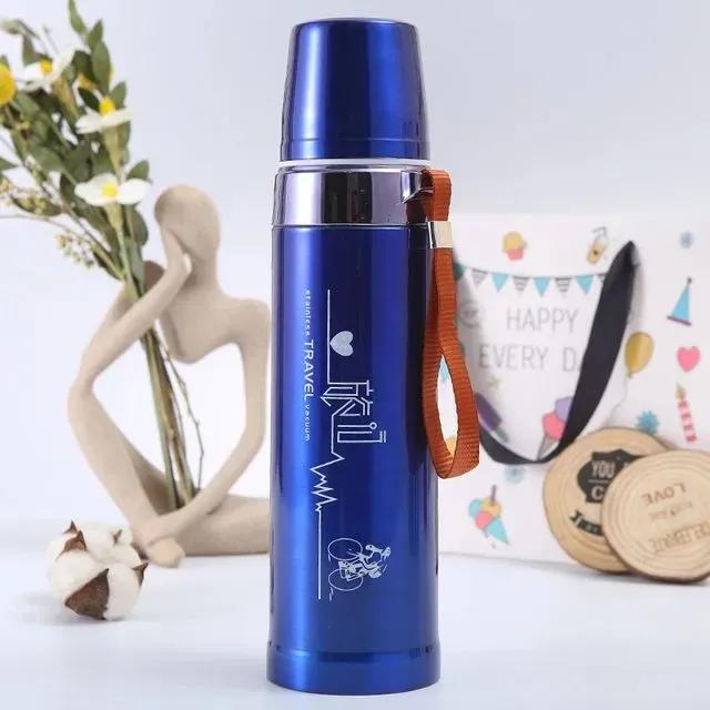 Sports Vacuum Flask 750ML Stainless Steel Water Bottle (random color)